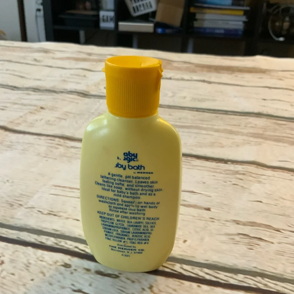 Vintage 1980s Baby Magic Baby Bath 2oz Bottle w/ Contents Mennen‎ Movie Prop